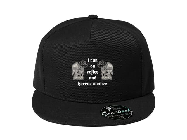 Snapback Káva, lebky a horor? Presne moja ranná rutina